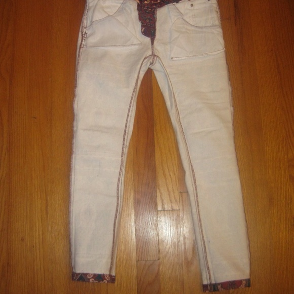 Somedays Lovin Paisley Print Capri Skinny Jeans - Picture 7 of 8